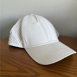 Melin Golf Mens white / gray hat